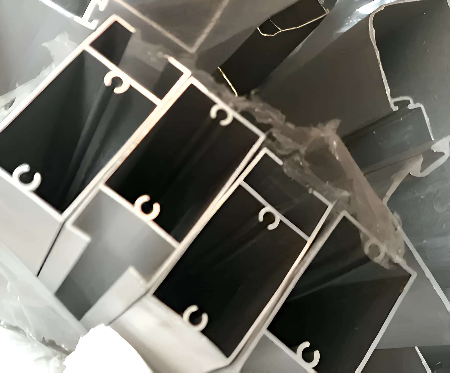 Buy 18MM Special Handle Aluminium Extrusion Profiles from Manufacturer & Wholeseller at Best Price